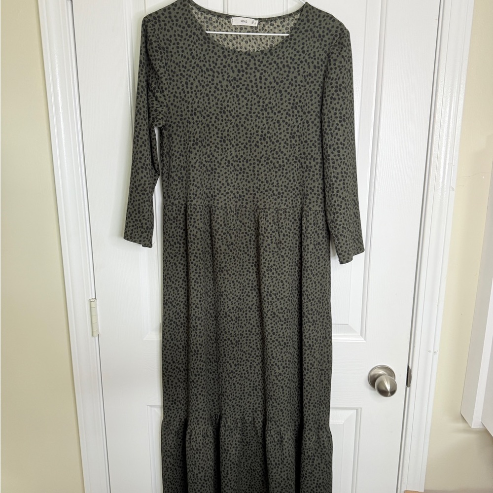 Mango Long Sleeve Green Pattern Dress Size 6
